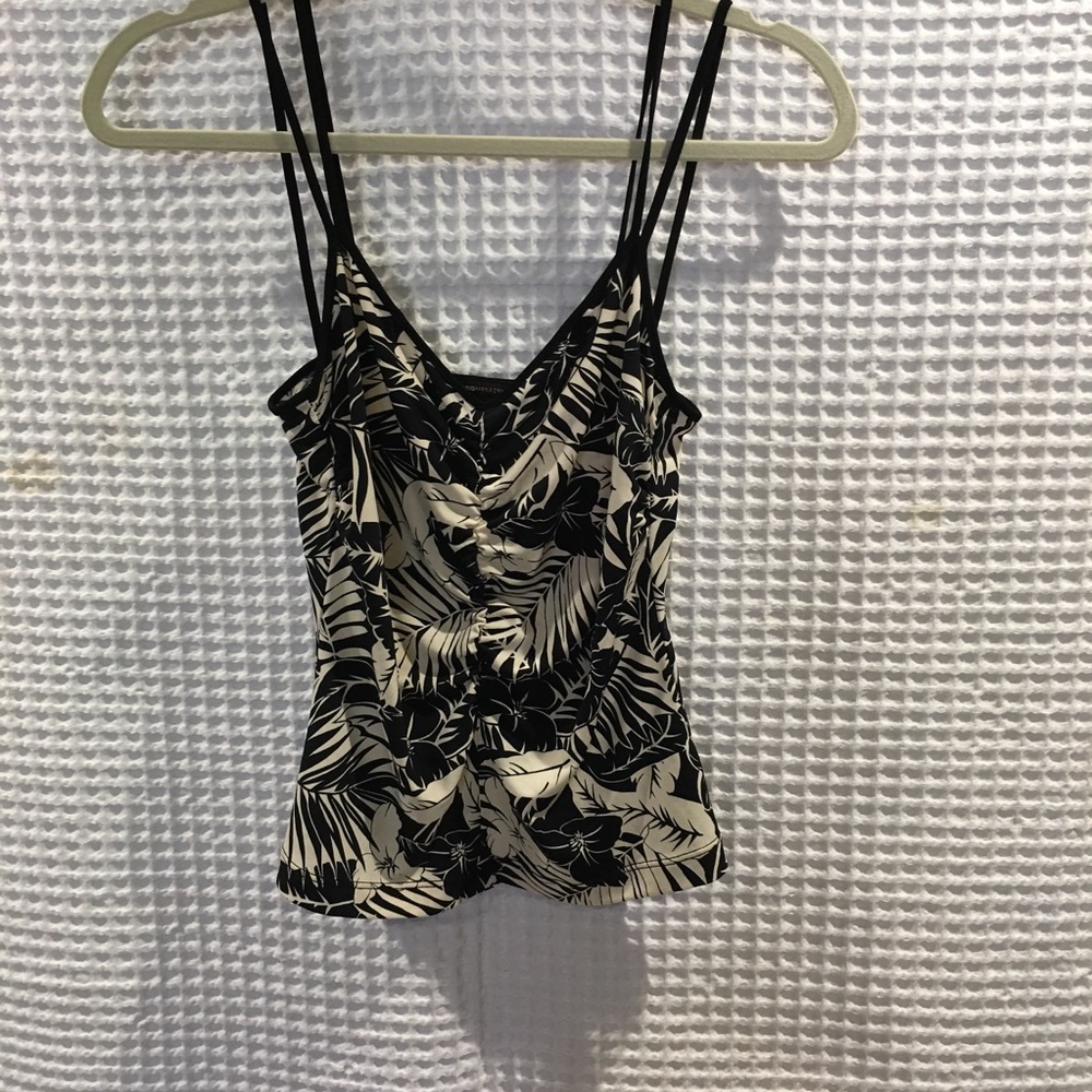 New never worn BCBG MaxAzria camisole. Size M
